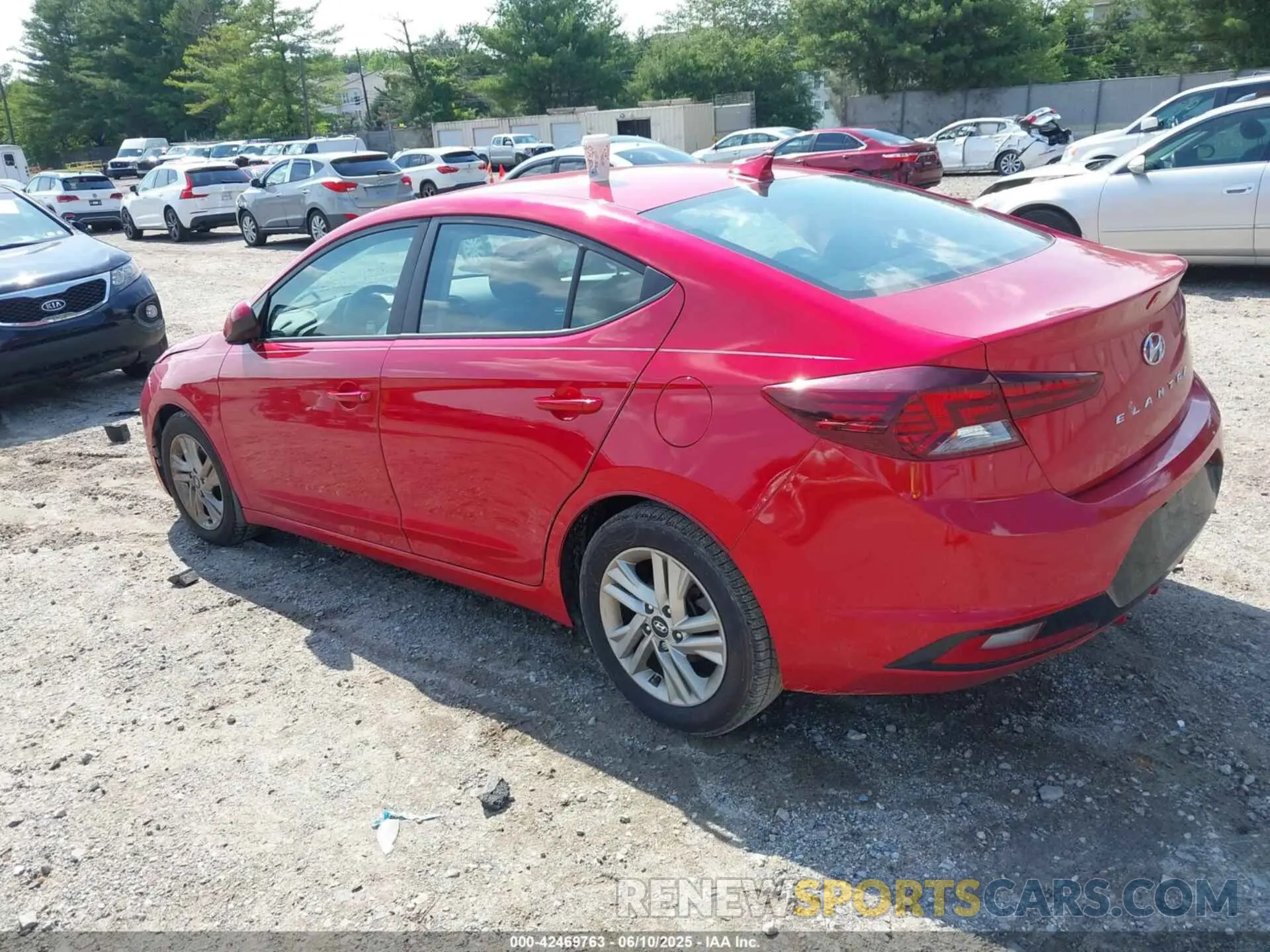 3 Photograph of a damaged car 5NPD84LF4LH598506 HYUNDAI ELANTRA 2020