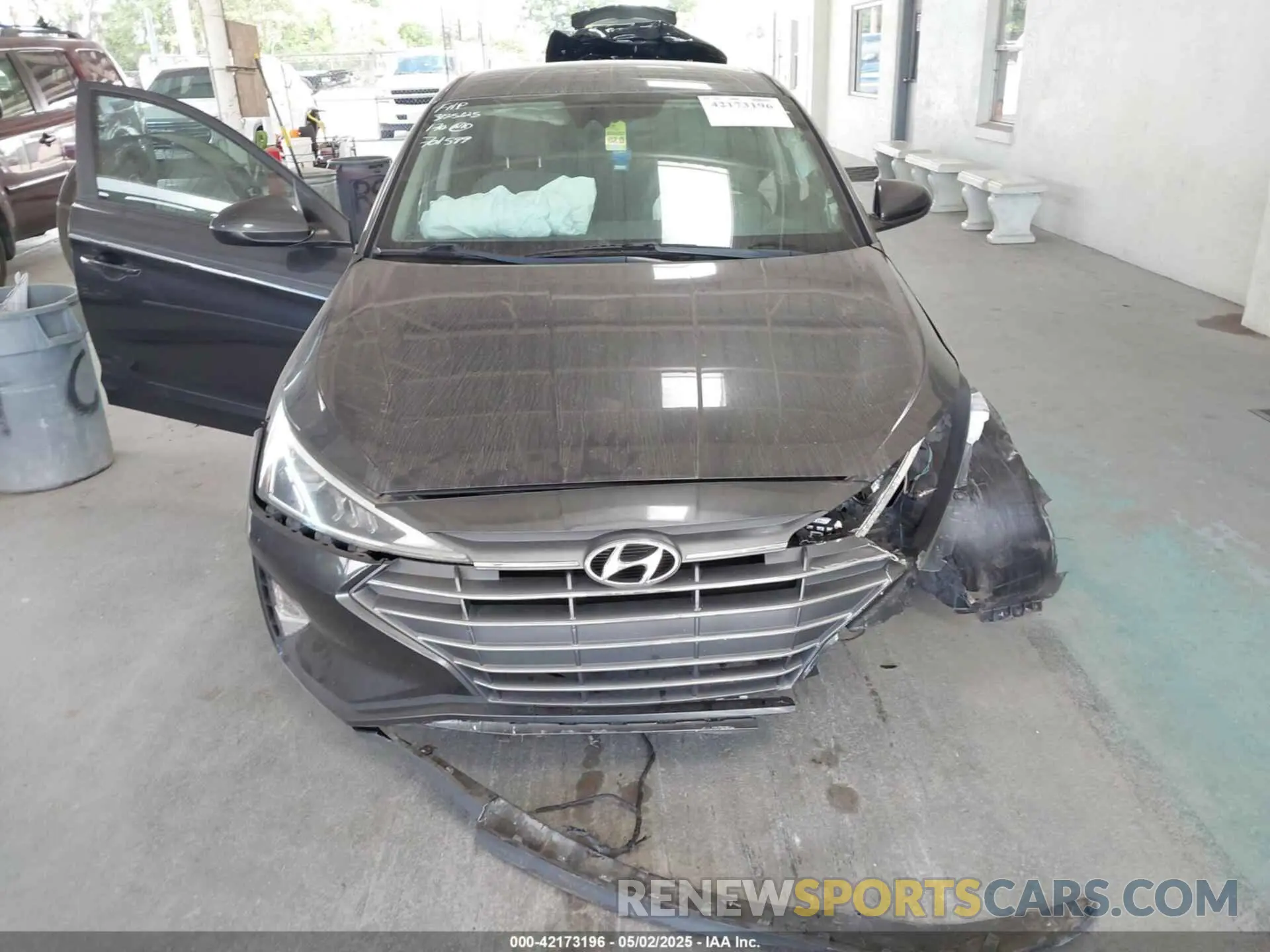 11 Photograph of a damaged car 5NPD84LF4LH598666 HYUNDAI ELANTRA 2020