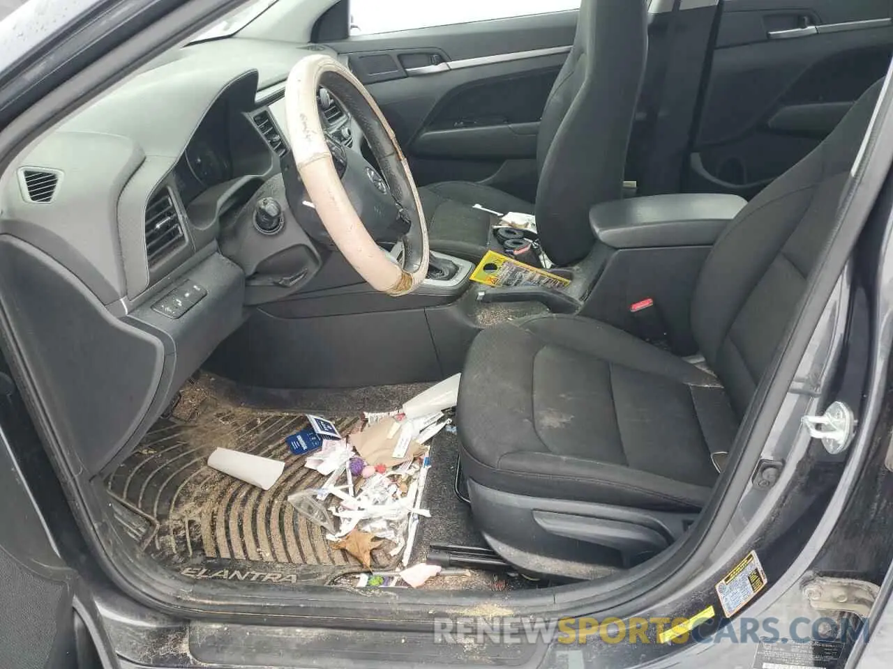 7 Photograph of a damaged car 5NPD84LF4LH605860 HYUNDAI ELANTRA 2020