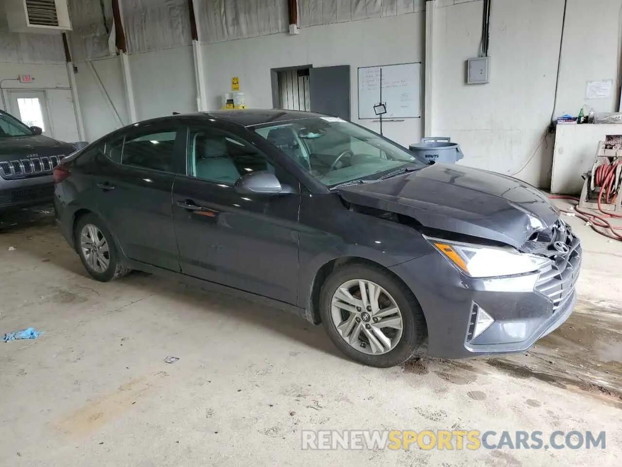 4 Photograph of a damaged car 5NPD84LF4LH606314 HYUNDAI ELANTRA 2020
