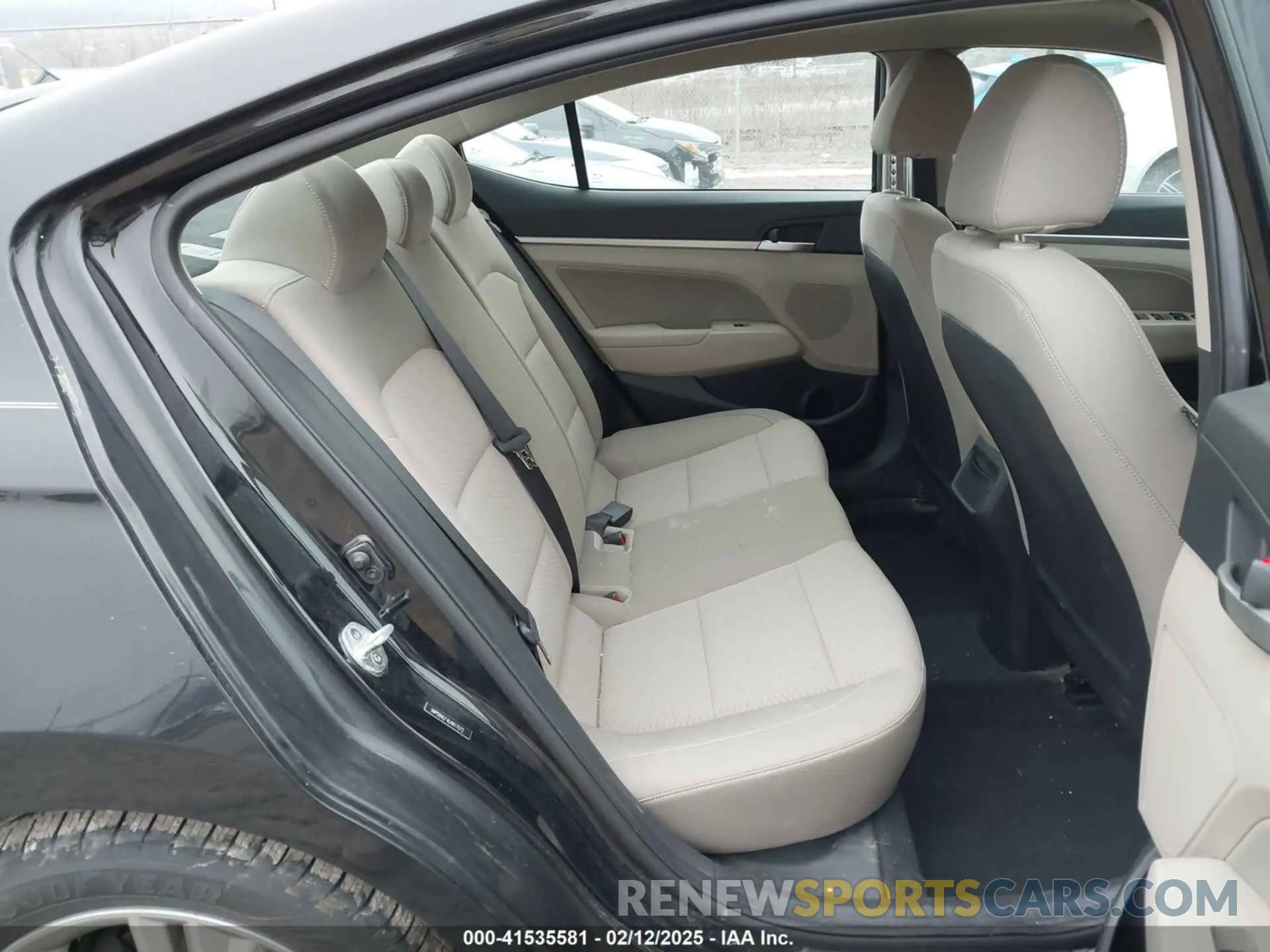 8 Photograph of a damaged car 5NPD84LF4LH617572 HYUNDAI ELANTRA 2020