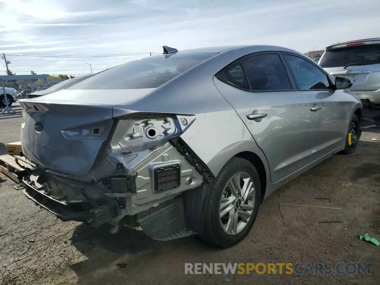 3 Photograph of a damaged car 5NPD84LF4LH620195 HYUNDAI ELANTRA 2020