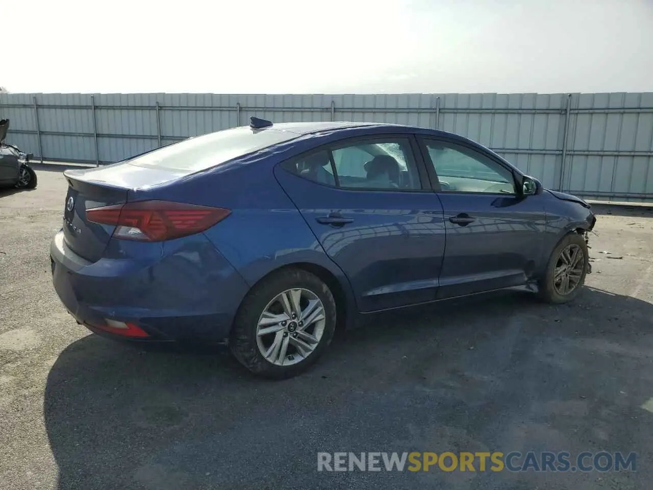 3 Photograph of a damaged car 5NPD84LF4LH620570 HYUNDAI ELANTRA 2020