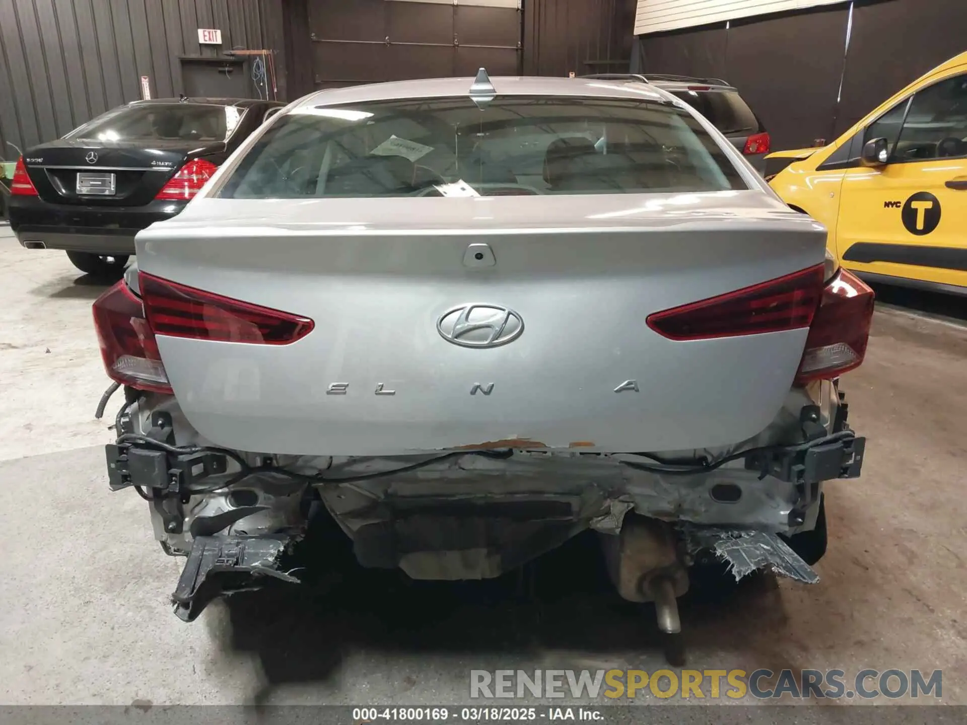 16 Photograph of a damaged car 5NPD84LF4LH622576 HYUNDAI ELANTRA 2020