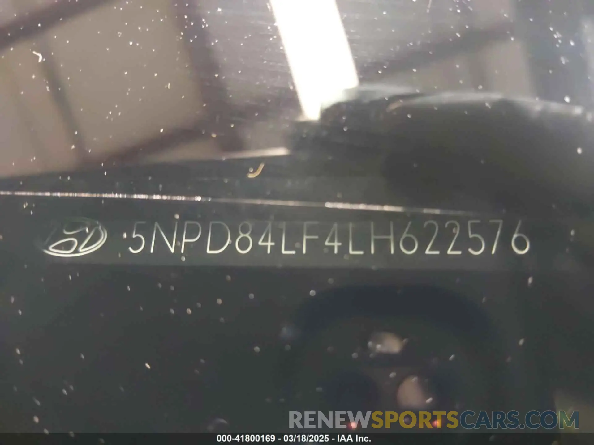 18 Photograph of a damaged car 5NPD84LF4LH622576 HYUNDAI ELANTRA 2020