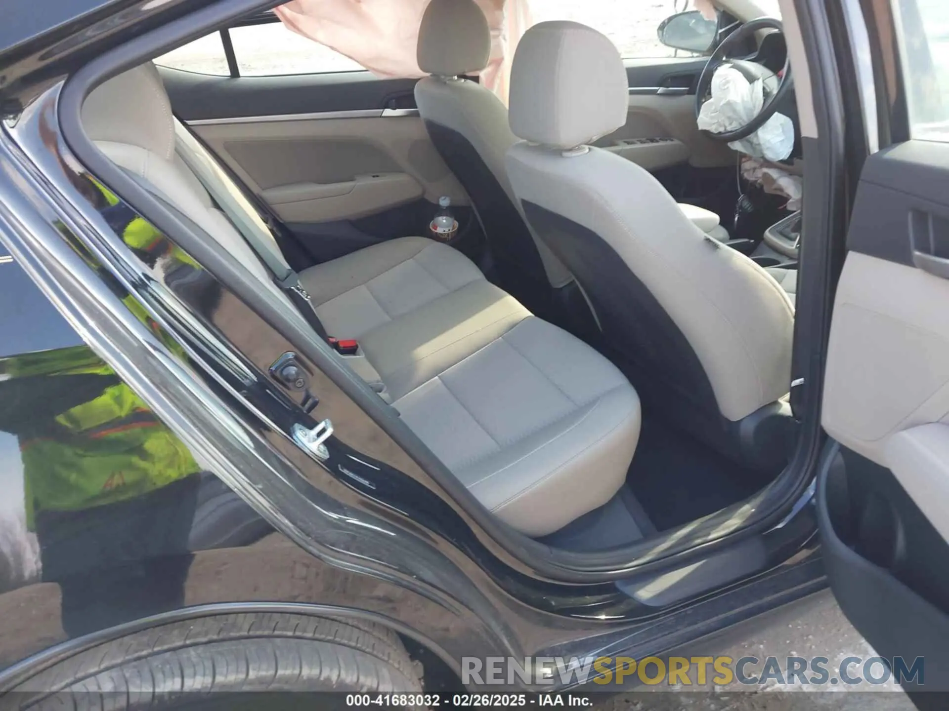 8 Photograph of a damaged car 5NPD84LF4LH626448 HYUNDAI ELANTRA 2020