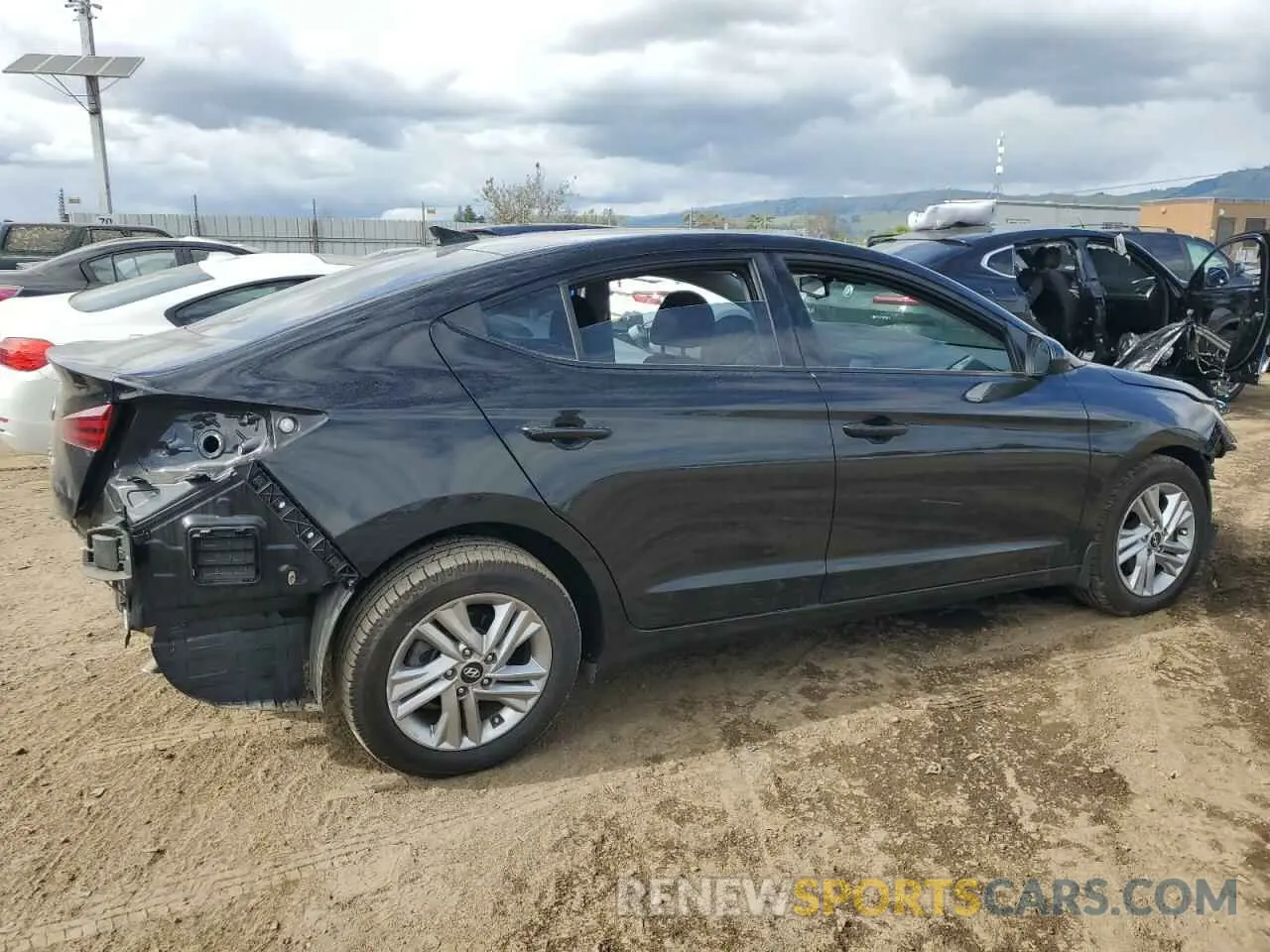 3 Photograph of a damaged car 5NPD84LF4LH627065 HYUNDAI ELANTRA 2020