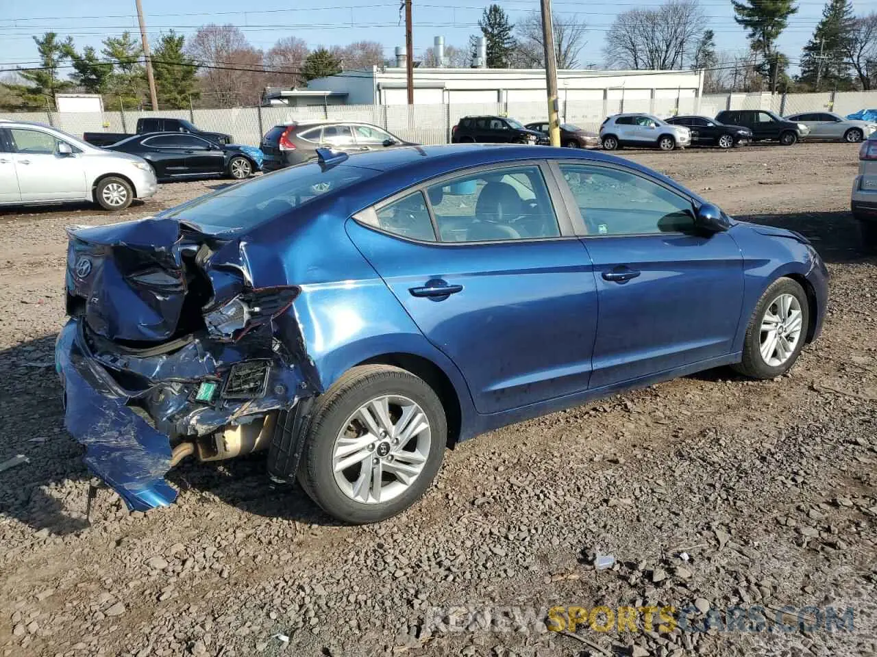 3 Photograph of a damaged car 5NPD84LF4LH631083 HYUNDAI ELANTRA 2020
