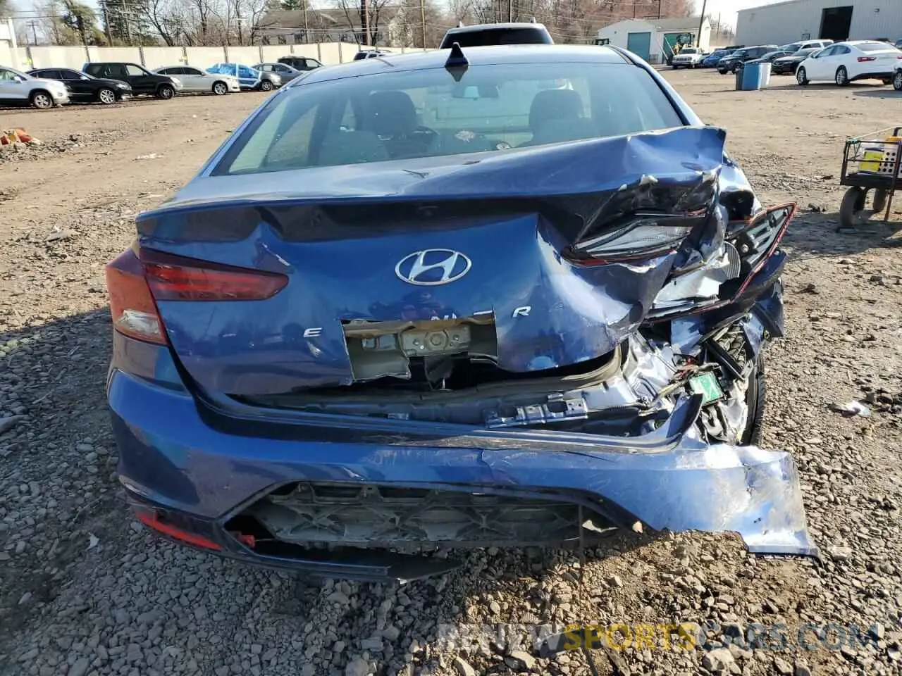 6 Photograph of a damaged car 5NPD84LF4LH631083 HYUNDAI ELANTRA 2020