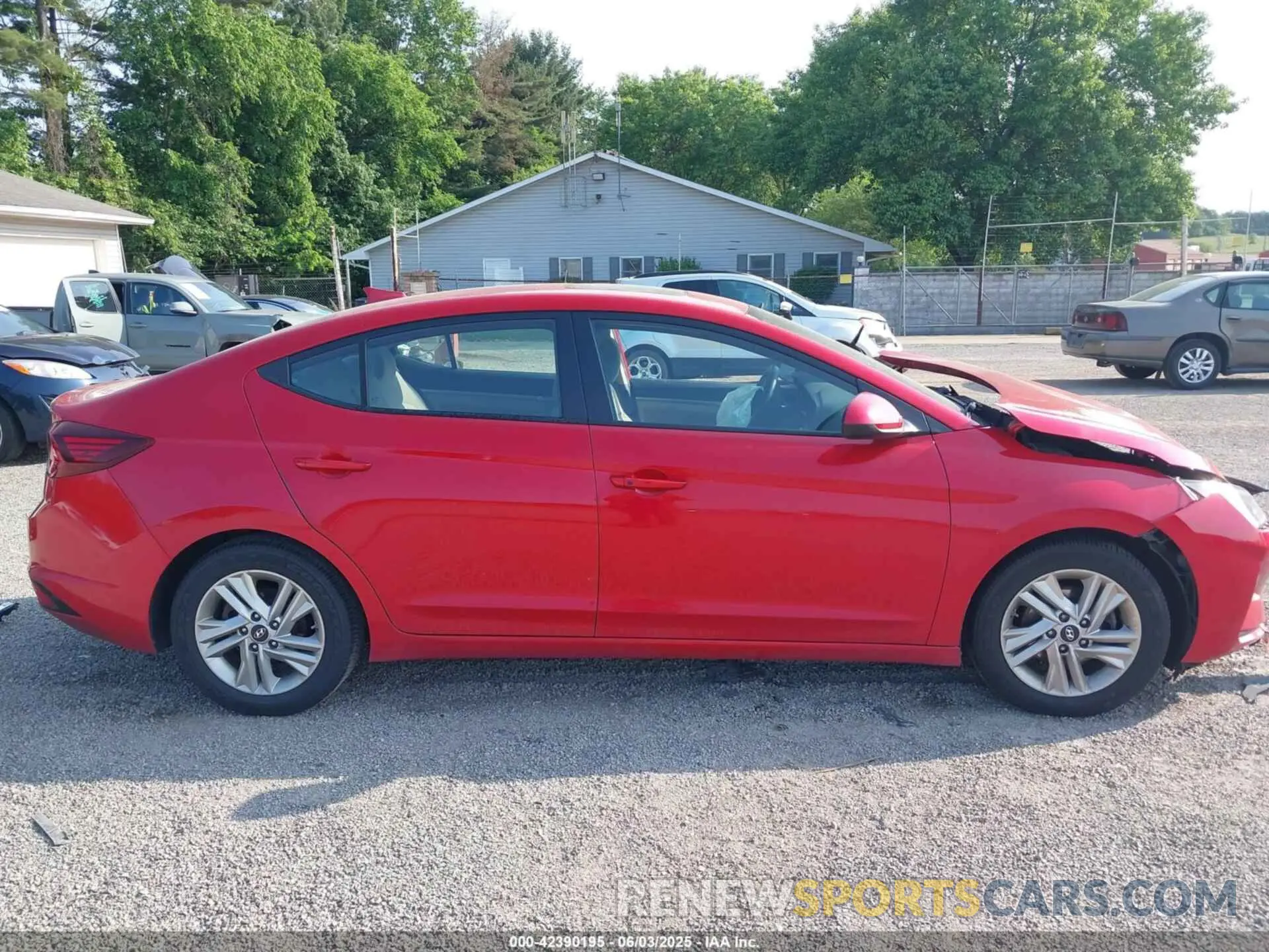 14 Photograph of a damaged car 5NPD84LF4LH632847 HYUNDAI ELANTRA 2020