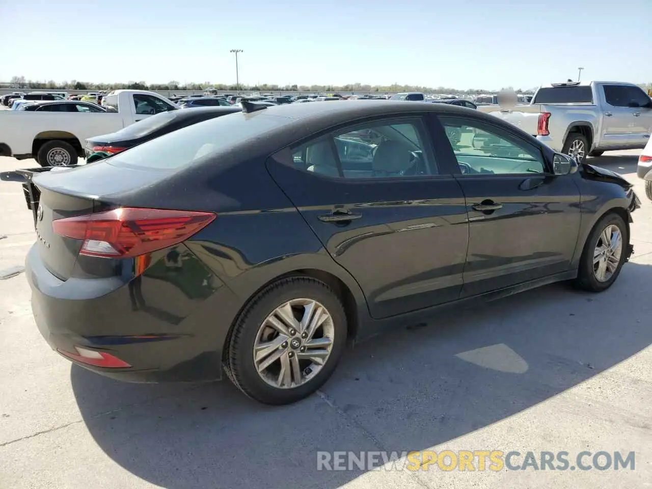 3 Photograph of a damaged car 5NPD84LF5LH505816 HYUNDAI ELANTRA 2020
