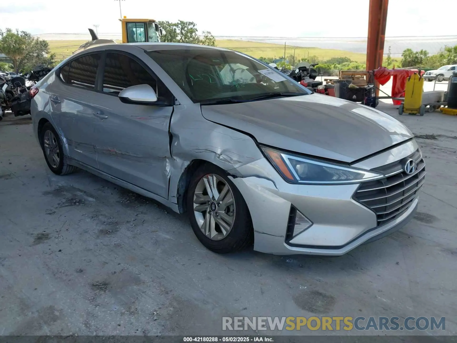 1 Photograph of a damaged car 5NPD84LF5LH512958 HYUNDAI ELANTRA 2020