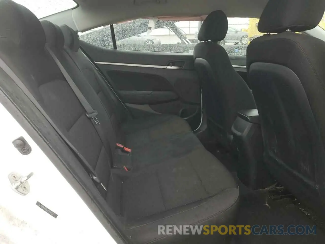10 Photograph of a damaged car 5NPD84LF5LH517254 HYUNDAI ELANTRA 2020