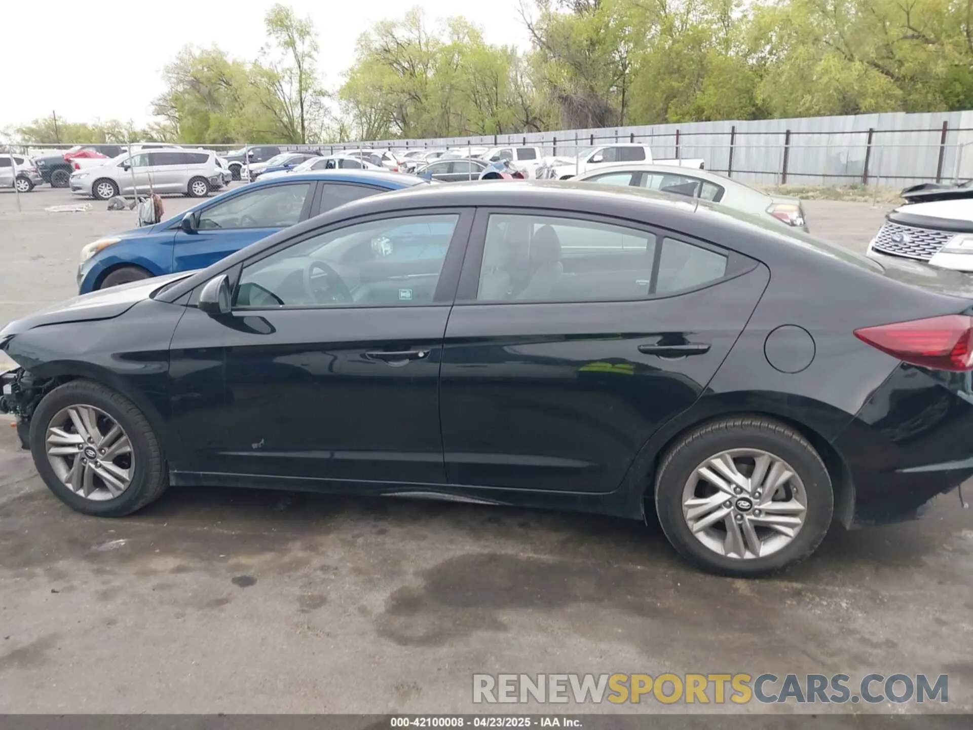 15 Photograph of a damaged car 5NPD84LF5LH519747 HYUNDAI ELANTRA 2020