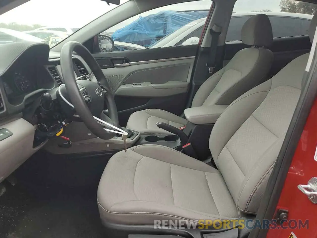 7 Photograph of a damaged car 5NPD84LF5LH523331 HYUNDAI ELANTRA 2020
