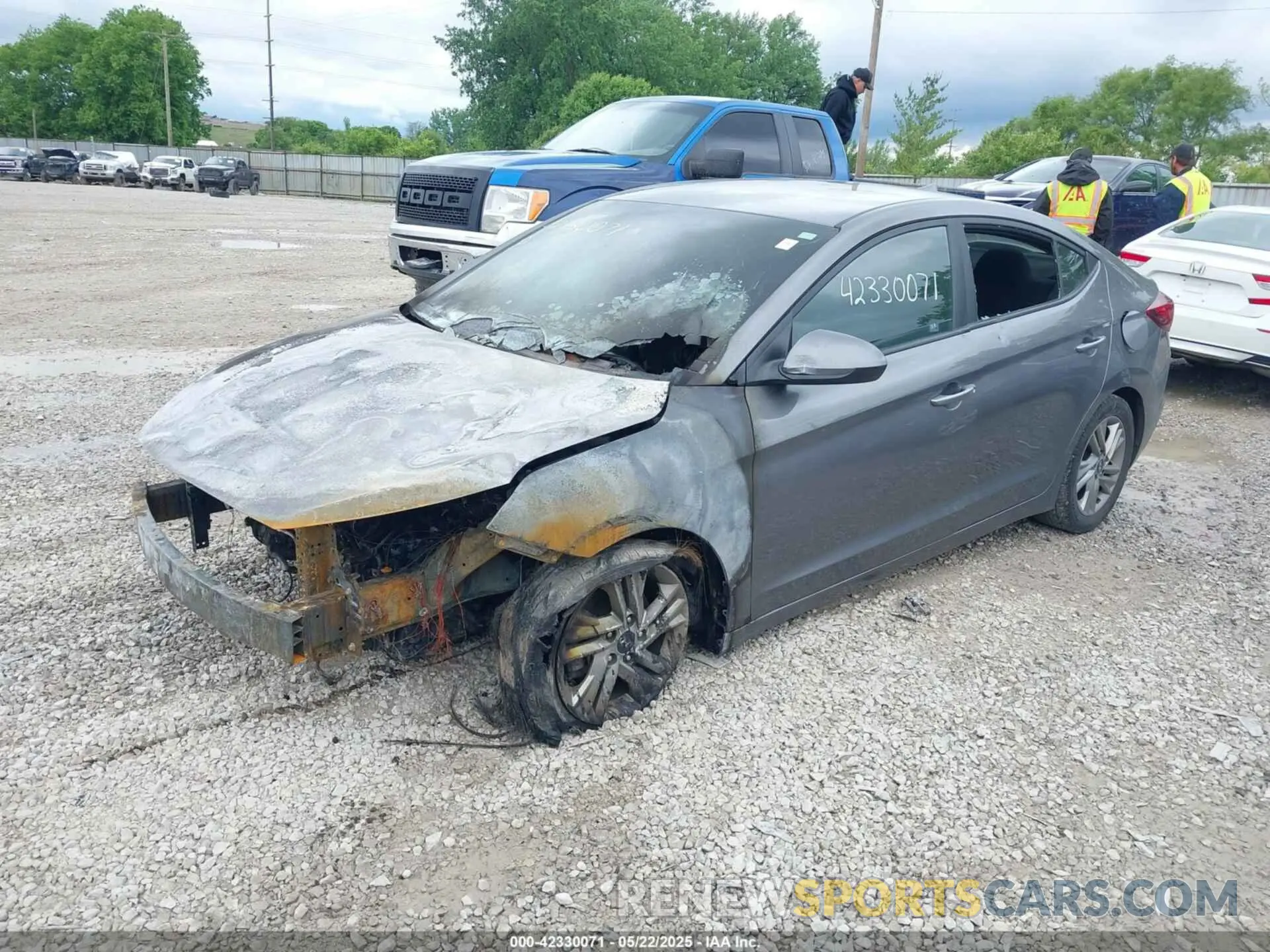 2 Photograph of a damaged car 5NPD84LF5LH538895 HYUNDAI ELANTRA 2020