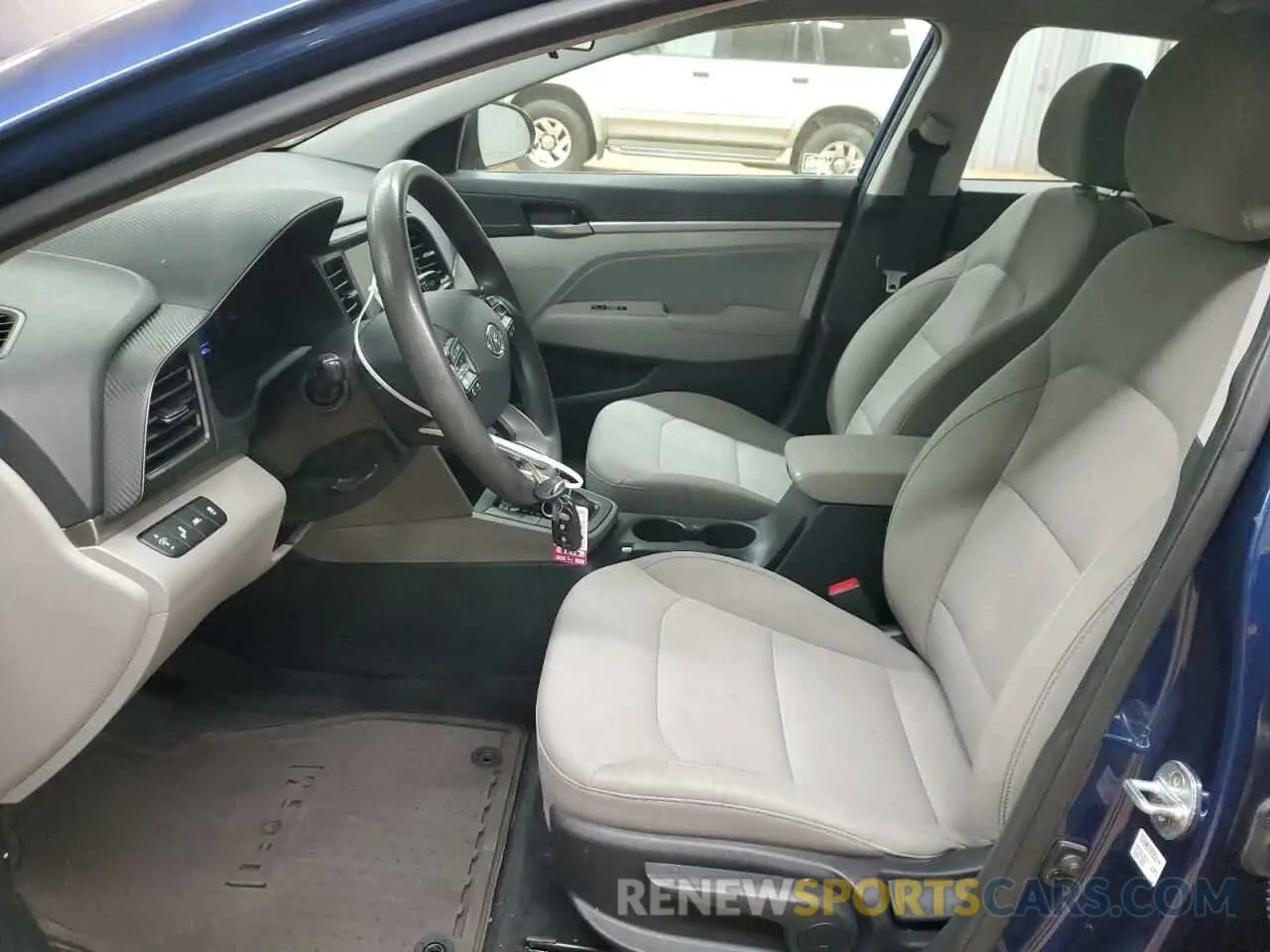 7 Photograph of a damaged car 5NPD84LF5LH540355 HYUNDAI ELANTRA 2020