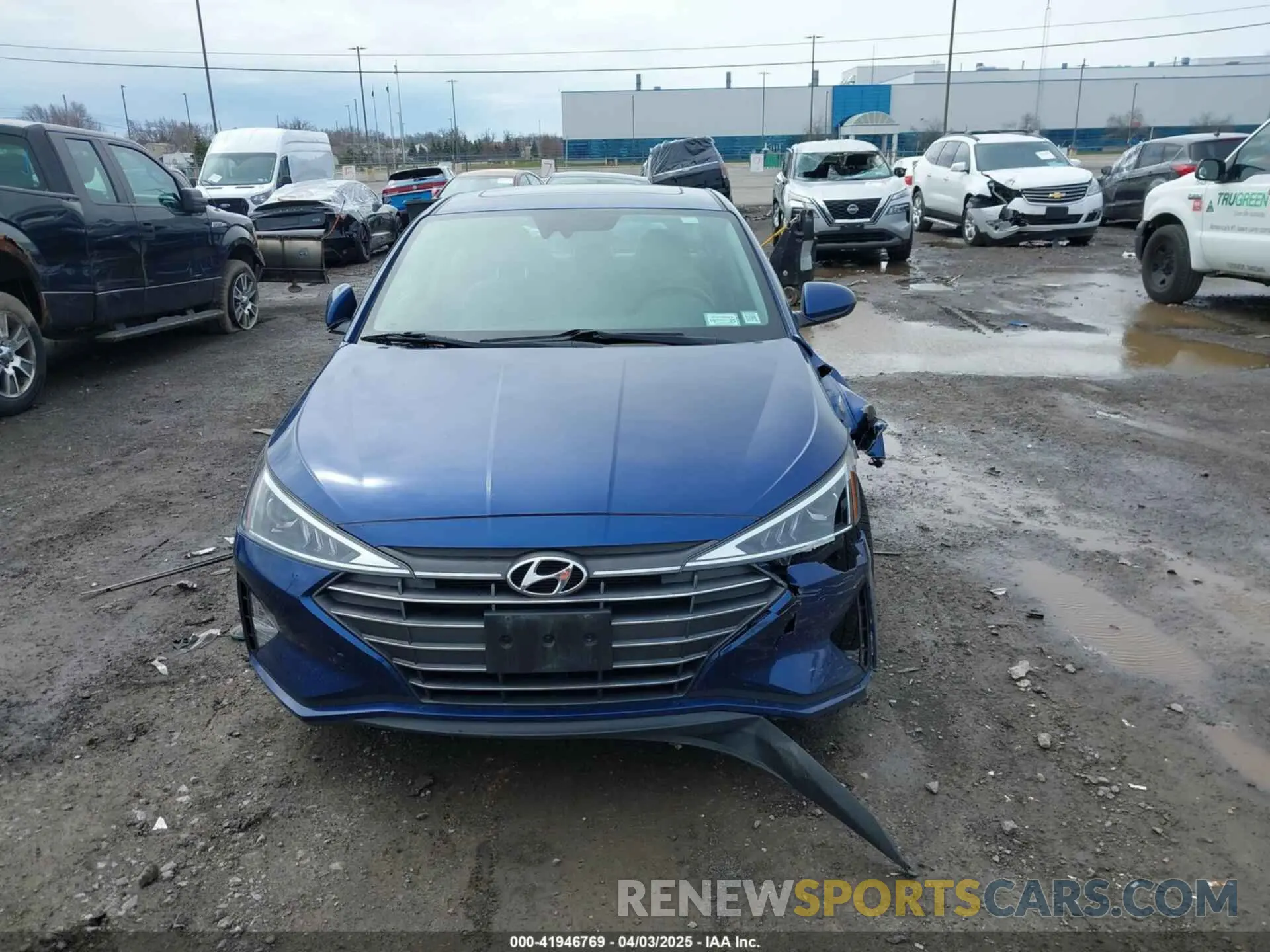 13 Photograph of a damaged car 5NPD84LF5LH540856 HYUNDAI ELANTRA 2020
