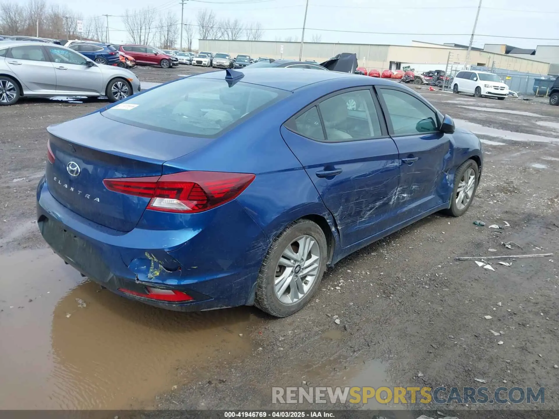 4 Photograph of a damaged car 5NPD84LF5LH540856 HYUNDAI ELANTRA 2020