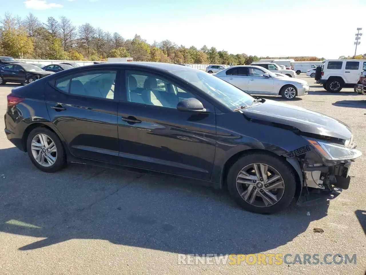 4 Photograph of a damaged car 5NPD84LF5LH546589 HYUNDAI ELANTRA 2020