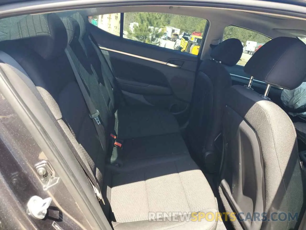 10 Photograph of a damaged car 5NPD84LF5LH551226 HYUNDAI ELANTRA 2020
