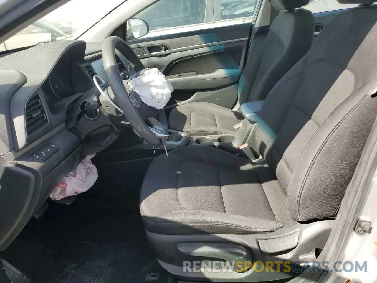 7 Photograph of a damaged car 5NPD84LF5LH561447 HYUNDAI ELANTRA 2020