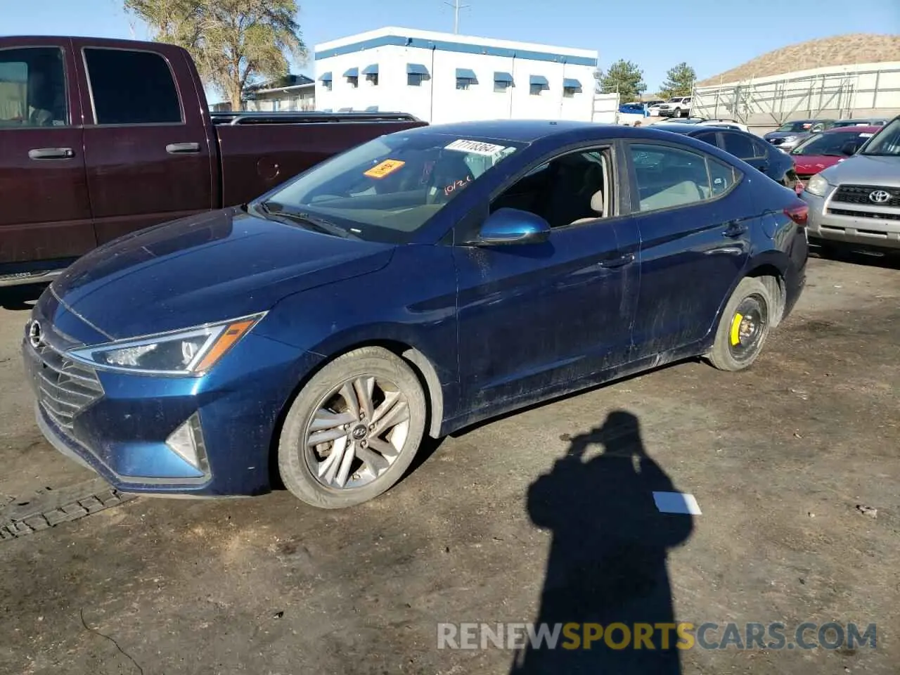 1 Photograph of a damaged car 5NPD84LF5LH571458 HYUNDAI ELANTRA 2020