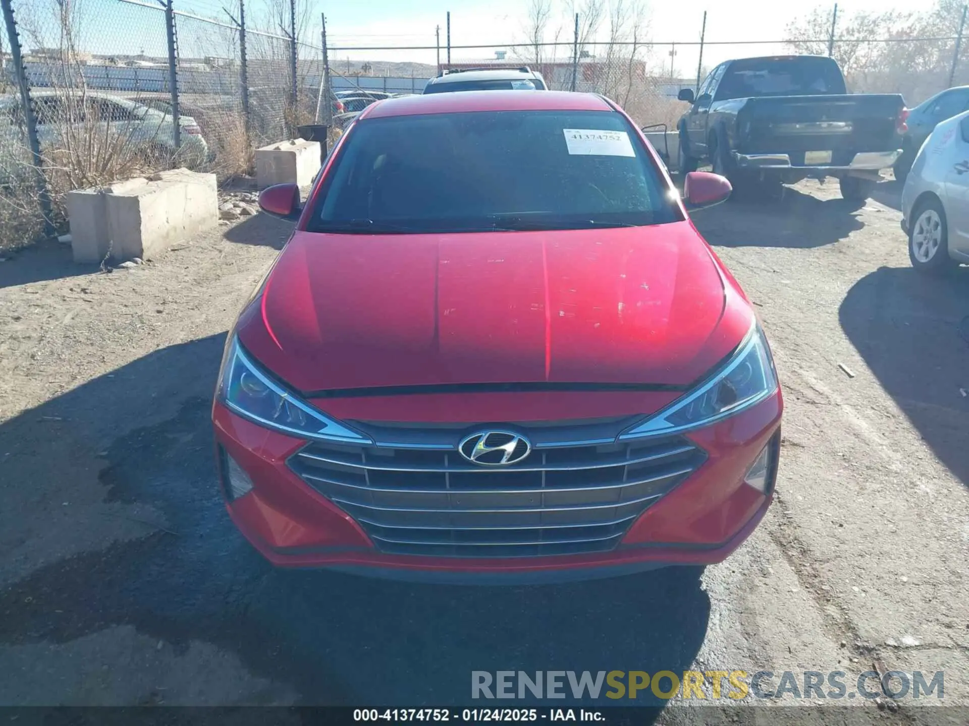 12 Photograph of a damaged car 5NPD84LF5LH595789 HYUNDAI ELANTRA 2020