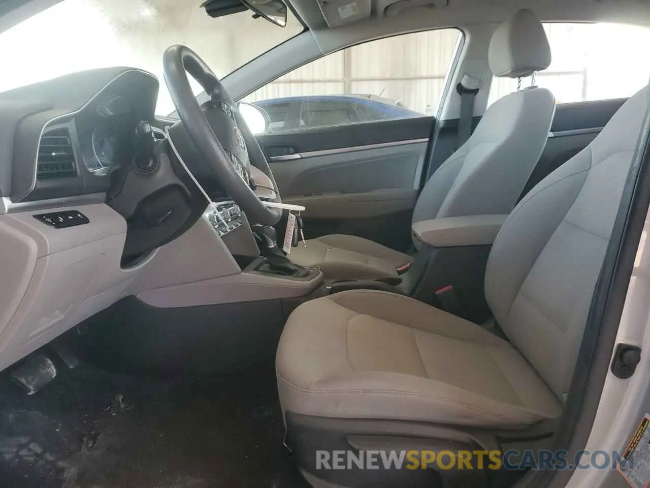 7 Photograph of a damaged car 5NPD84LF5LH622800 HYUNDAI ELANTRA 2020