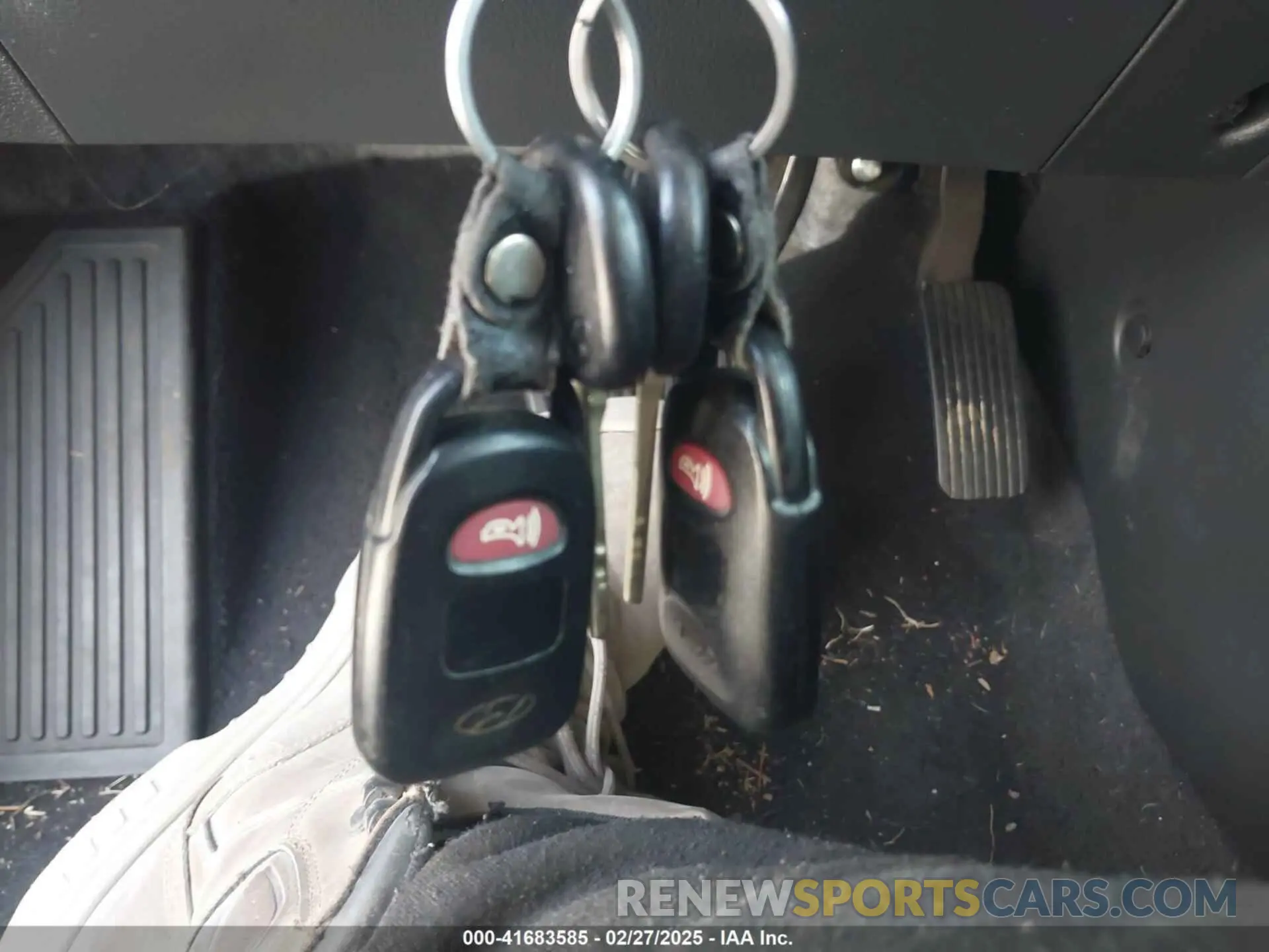 11 Photograph of a damaged car 5NPD84LF5LH624563 HYUNDAI ELANTRA 2020