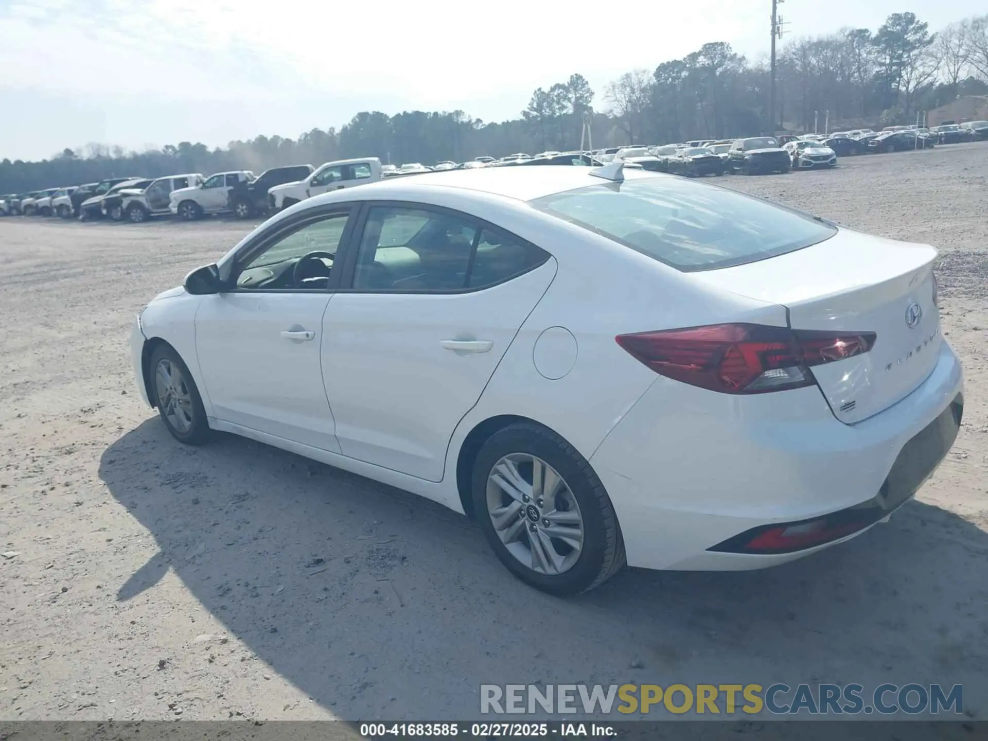 3 Photograph of a damaged car 5NPD84LF5LH624563 HYUNDAI ELANTRA 2020