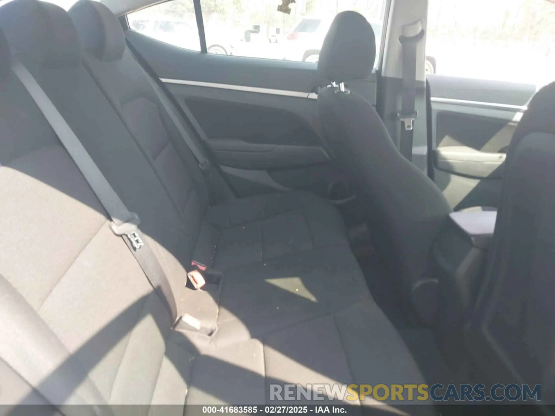8 Photograph of a damaged car 5NPD84LF5LH624563 HYUNDAI ELANTRA 2020