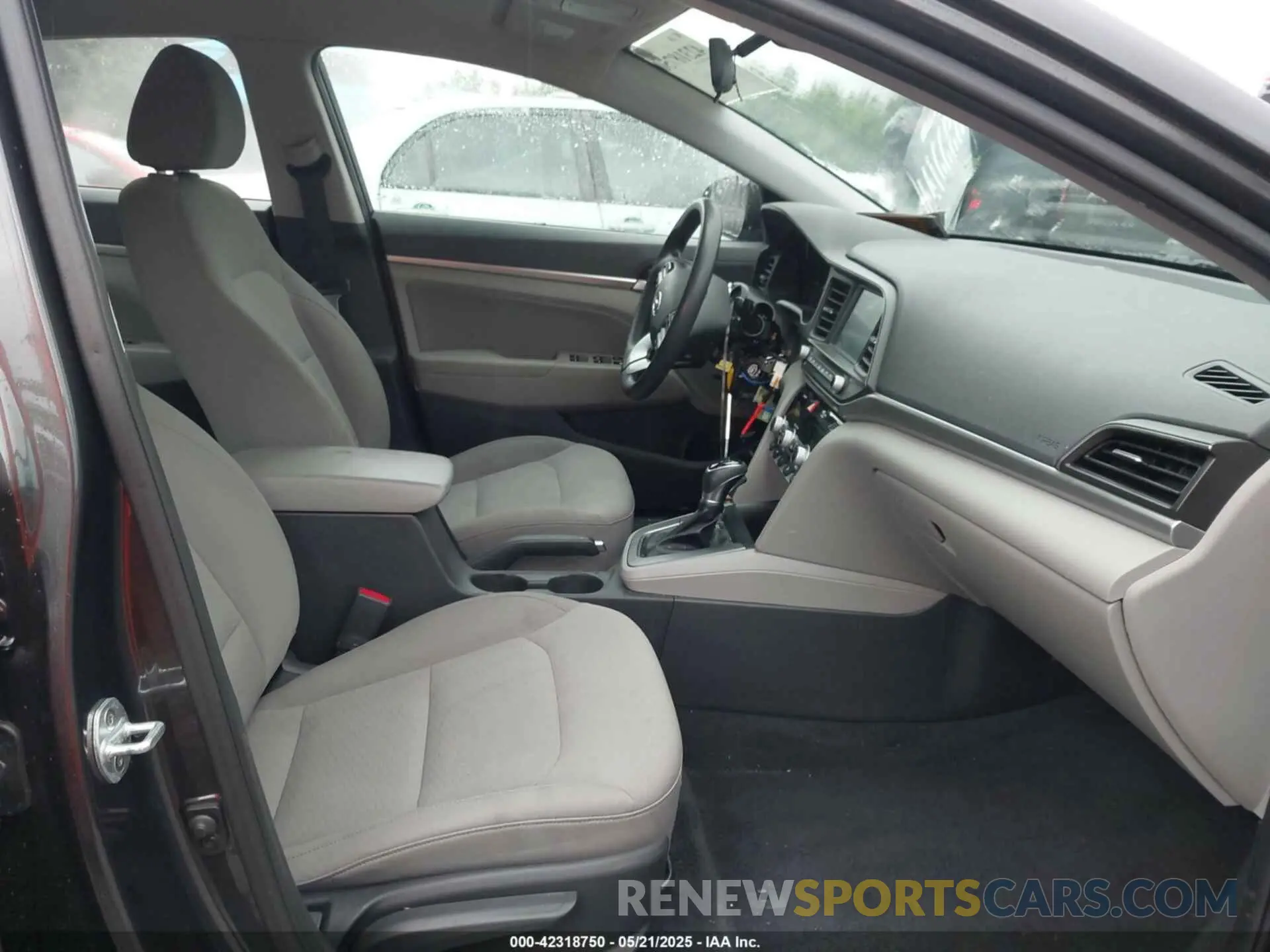 5 Photograph of a damaged car 5NPD84LF5LH626216 HYUNDAI ELANTRA 2020