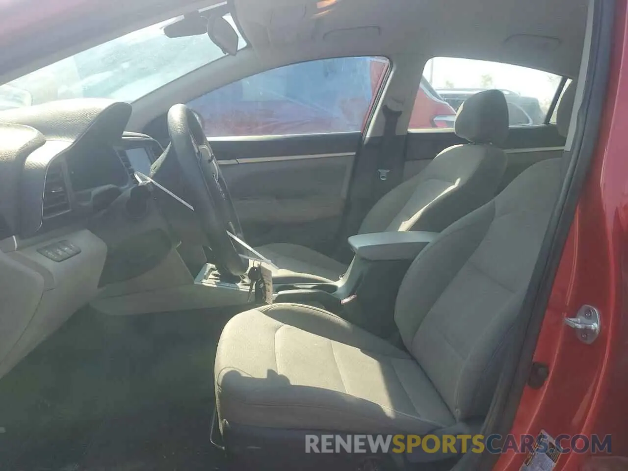 7 Photograph of a damaged car 5NPD84LF5LH626992 HYUNDAI ELANTRA 2020
