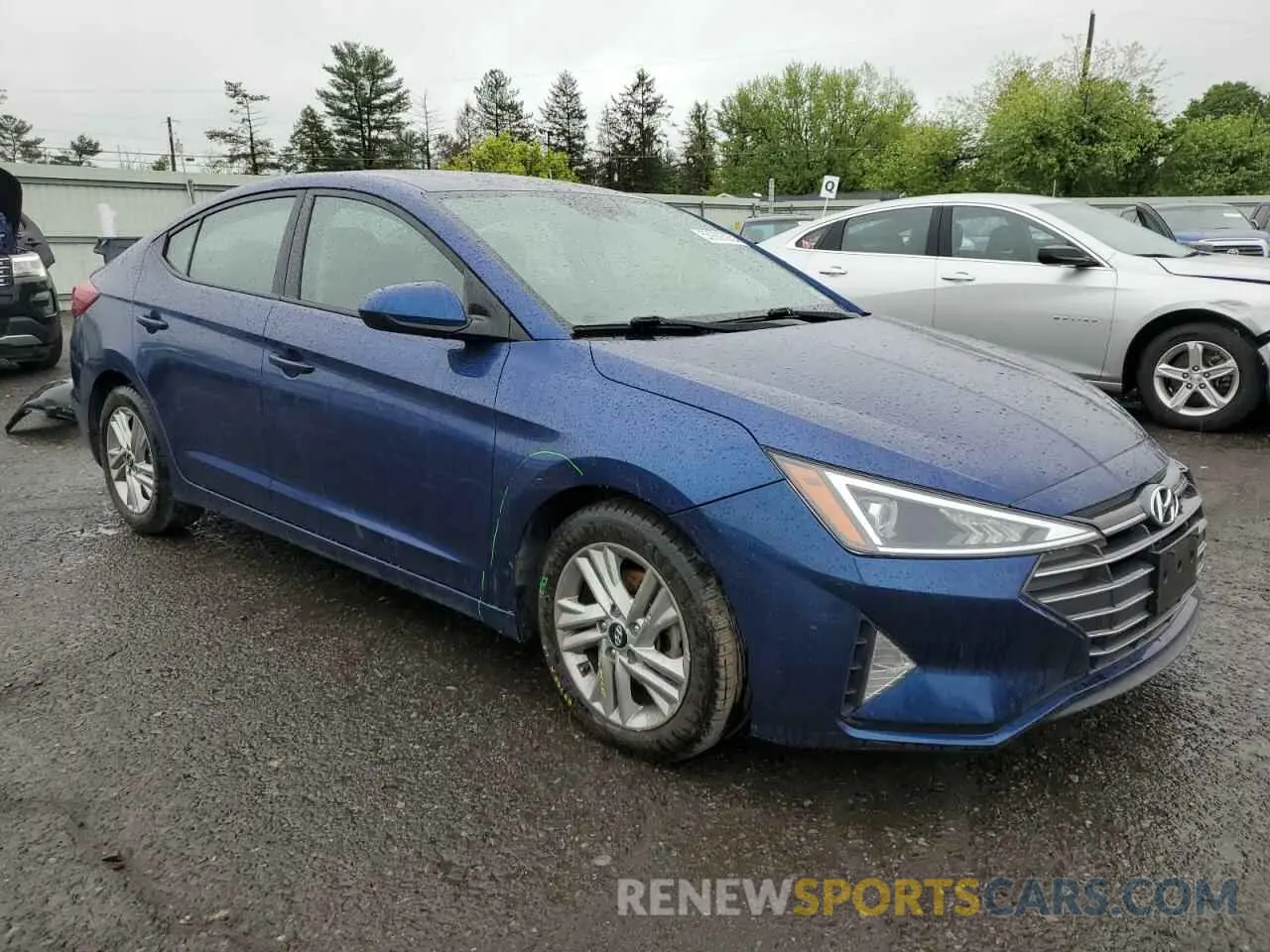 4 Photograph of a damaged car 5NPD84LF5LH627589 HYUNDAI ELANTRA 2020