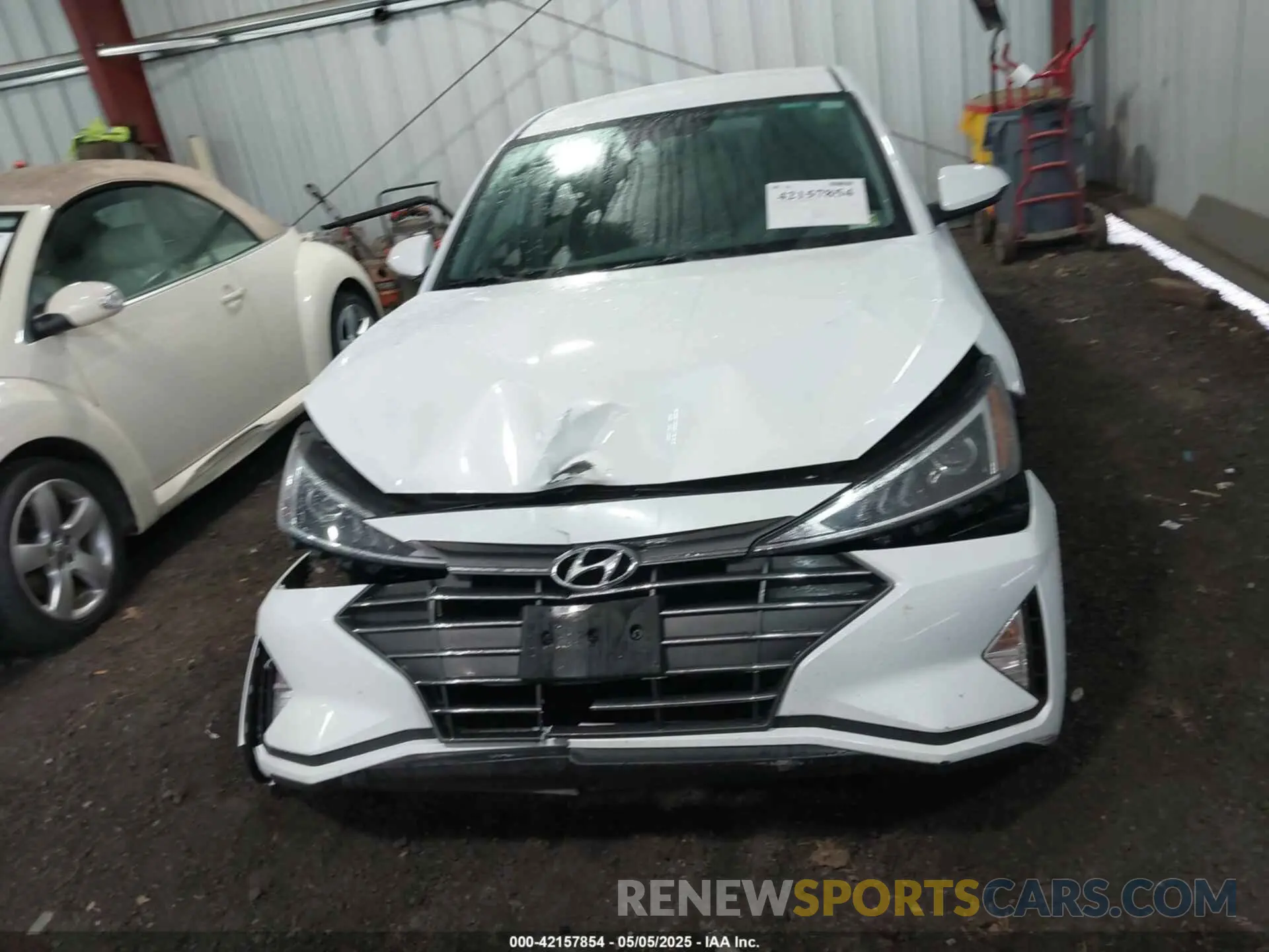 12 Photograph of a damaged car 5NPD84LF5LH627804 HYUNDAI ELANTRA 2020
