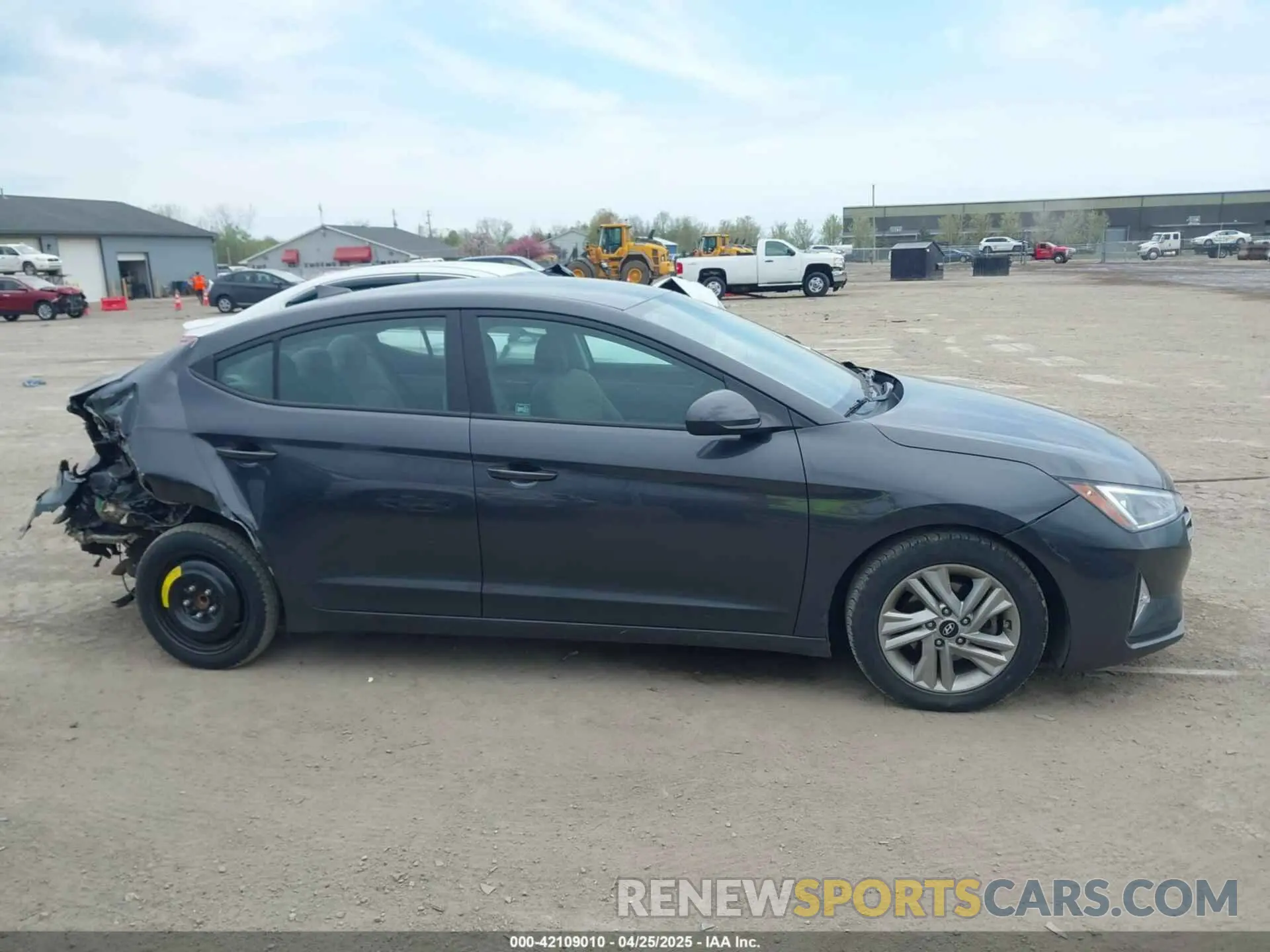 13 Photograph of a damaged car 5NPD84LF5LH628838 HYUNDAI ELANTRA 2020