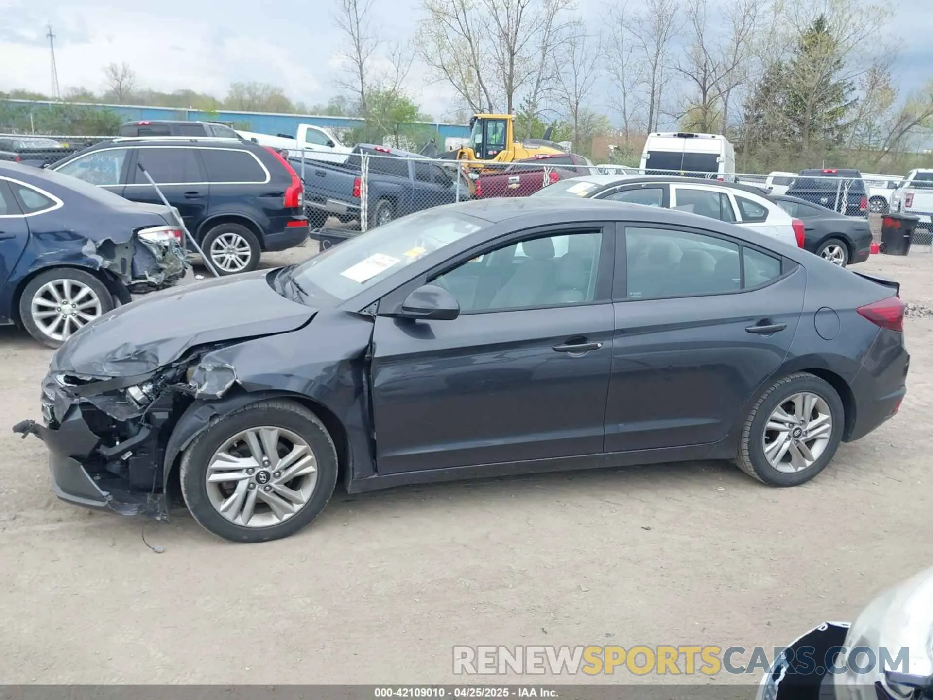 14 Photograph of a damaged car 5NPD84LF5LH628838 HYUNDAI ELANTRA 2020