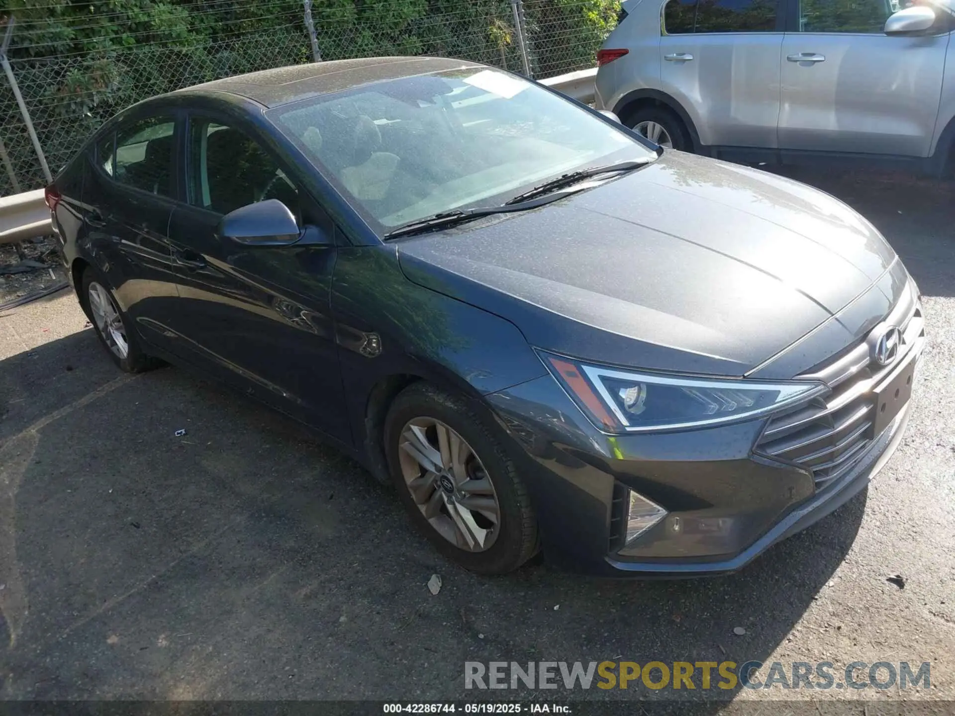 1 Photograph of a damaged car 5NPD84LF5LH629651 HYUNDAI ELANTRA 2020