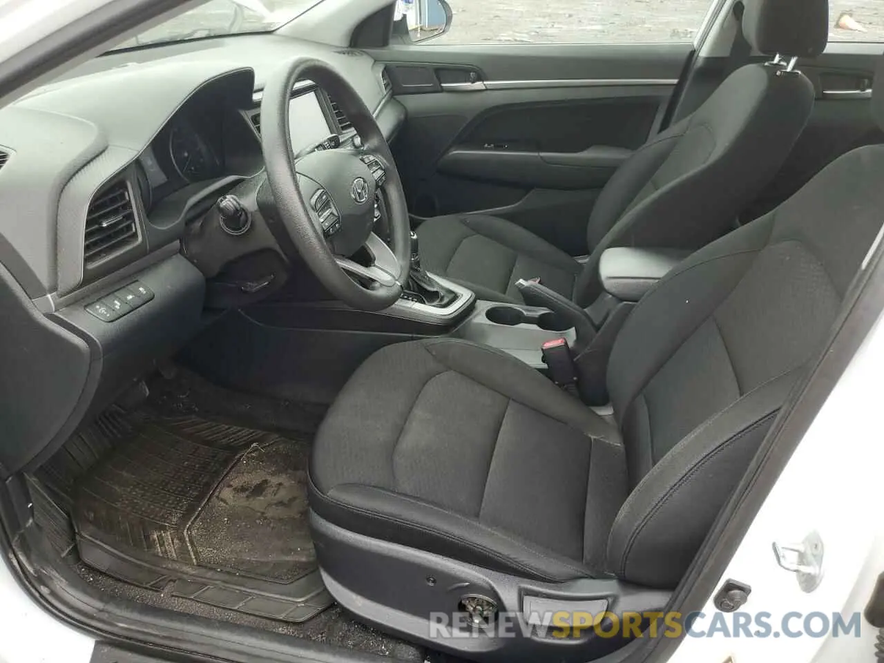 7 Photograph of a damaged car 5NPD84LF5LH632324 HYUNDAI ELANTRA 2020
