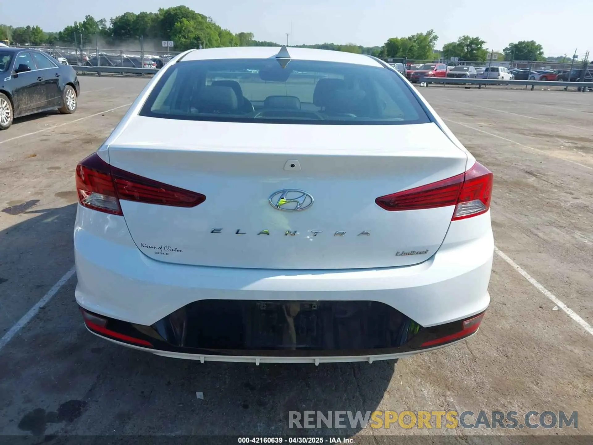 16 Photograph of a damaged car 5NPD84LF6LH498164 HYUNDAI ELANTRA 2020