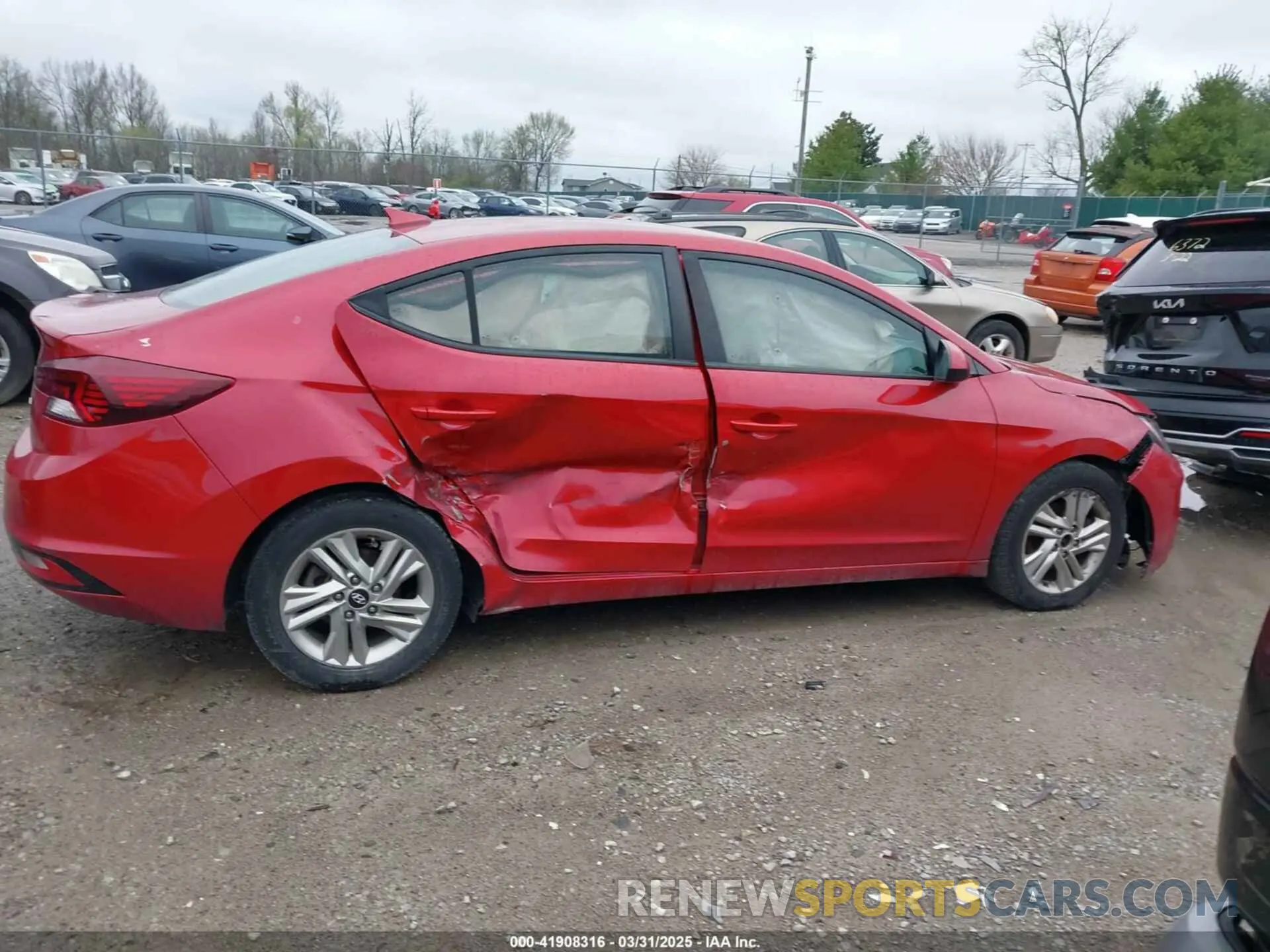 13 Photograph of a damaged car 5NPD84LF6LH507770 HYUNDAI ELANTRA 2020
