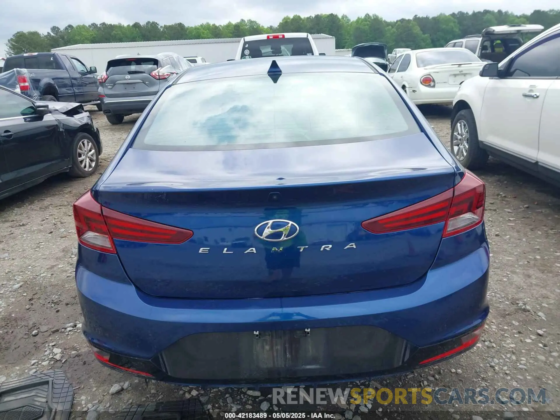 16 Photograph of a damaged car 5NPD84LF6LH510202 HYUNDAI ELANTRA 2020