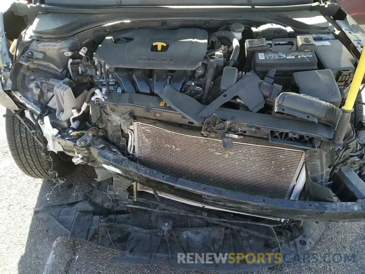 11 Photograph of a damaged car 5NPD84LF6LH520101 HYUNDAI ELANTRA 2020