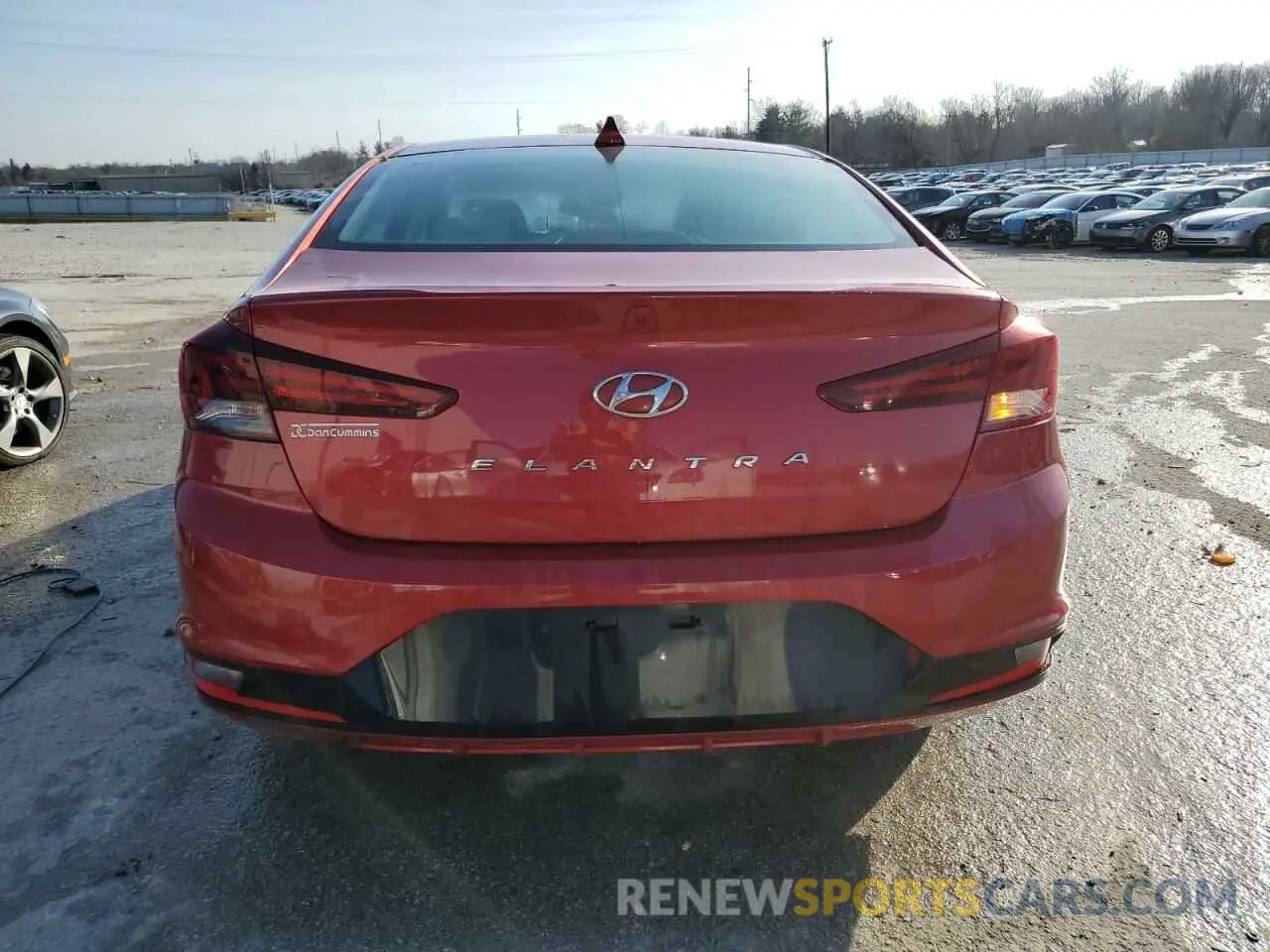 6 Photograph of a damaged car 5NPD84LF6LH527307 HYUNDAI ELANTRA 2020