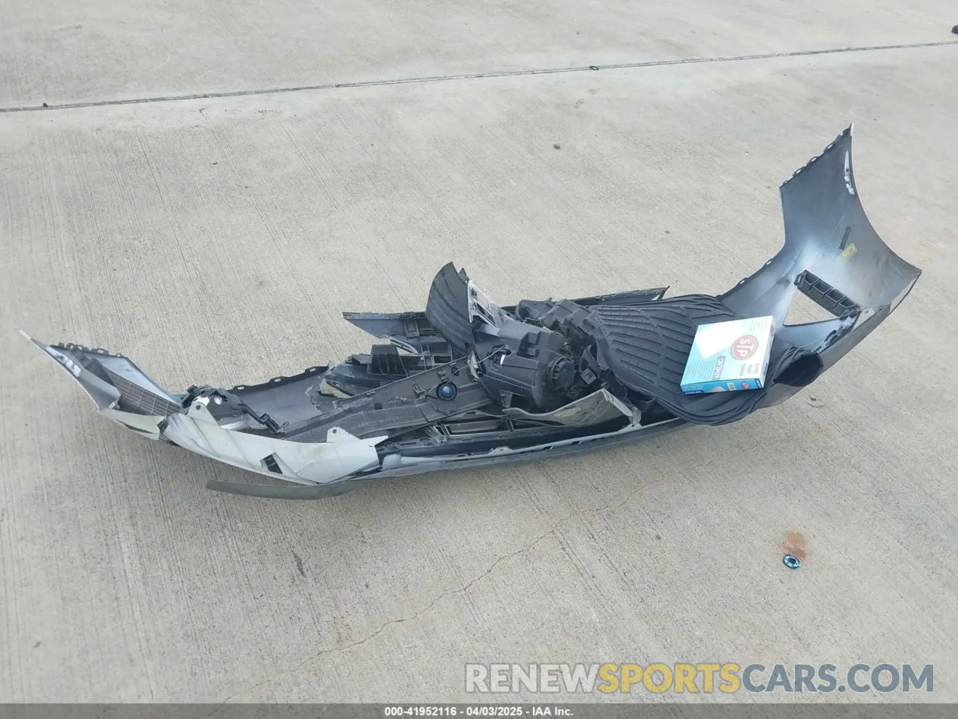12 Photograph of a damaged car 5NPD84LF6LH547234 HYUNDAI ELANTRA 2020