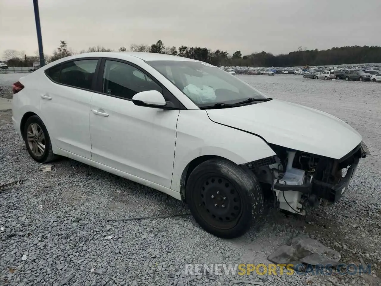 4 Photograph of a damaged car 5NPD84LF6LH554989 HYUNDAI ELANTRA 2020