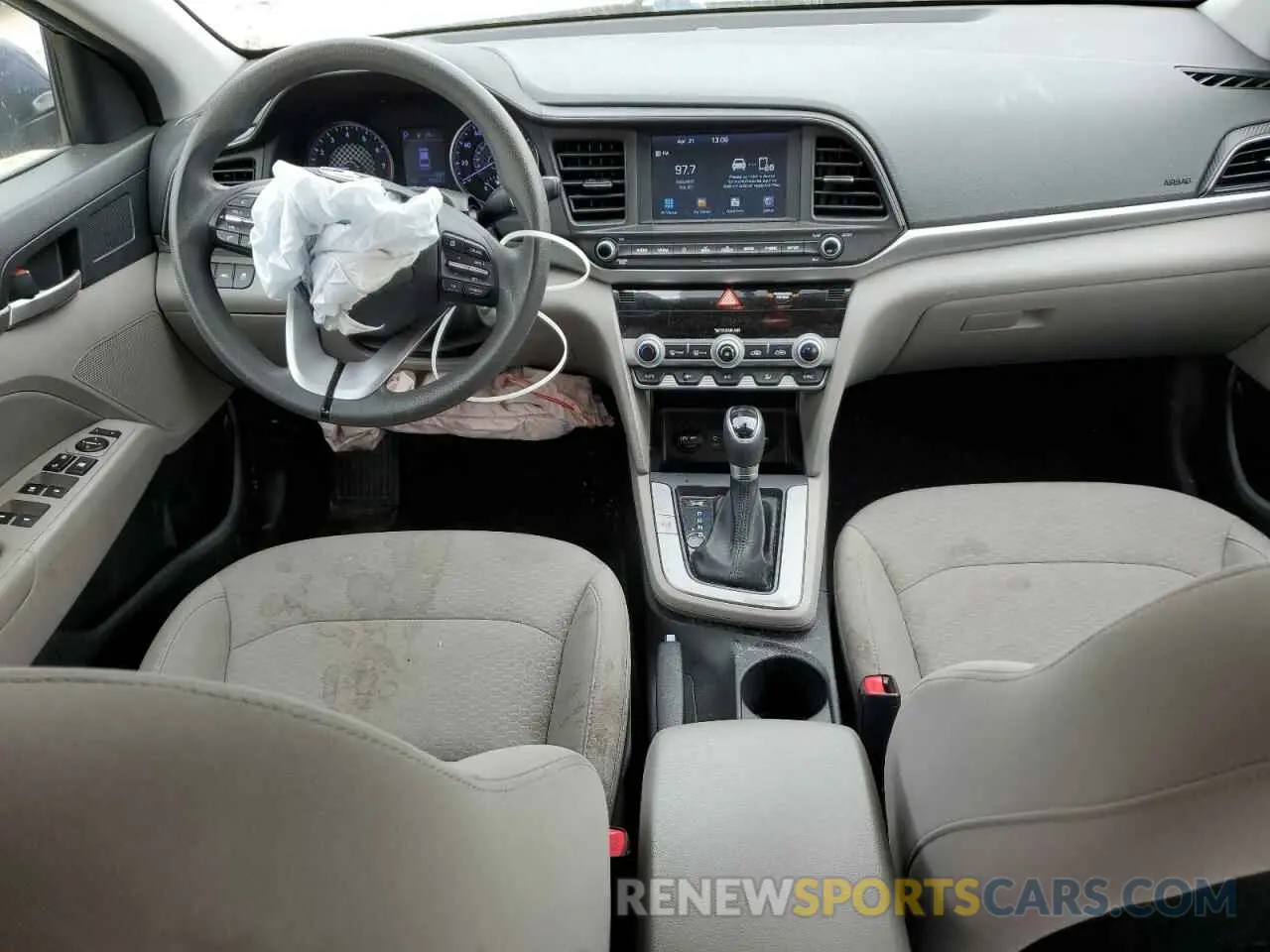 8 Photograph of a damaged car 5NPD84LF6LH558489 HYUNDAI ELANTRA 2020