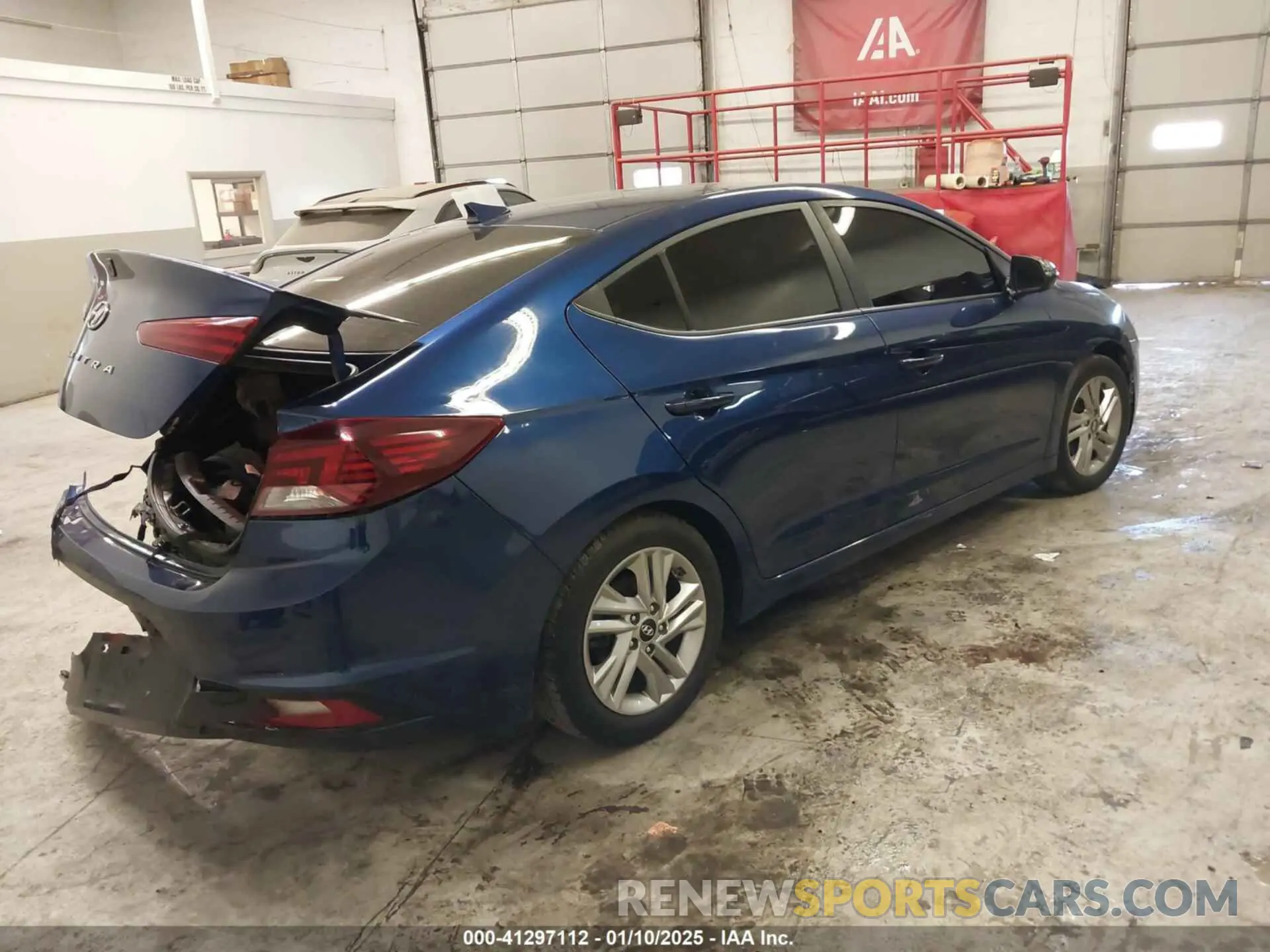 4 Photograph of a damaged car 5NPD84LF6LH566303 HYUNDAI ELANTRA 2020