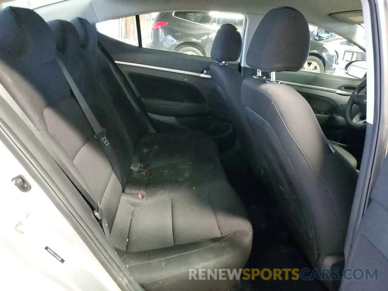 11 Photograph of a damaged car 5NPD84LF6LH566818 HYUNDAI ELANTRA 2020